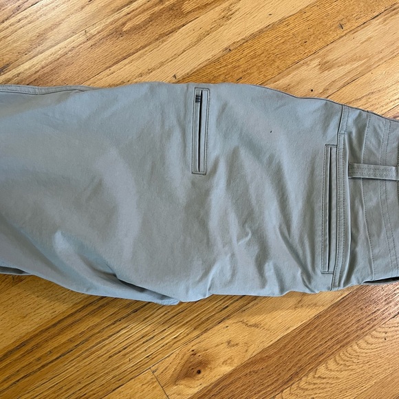 Kuhl Men’s Chino. Stretch fabric Like New Khaki - Picture 10 of 12